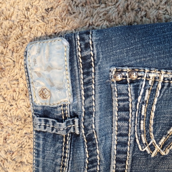 Suki Silver Jean SHORTS Mid Rise LONG Length Bermuda Style SZ 31 - Picture 8 of 10